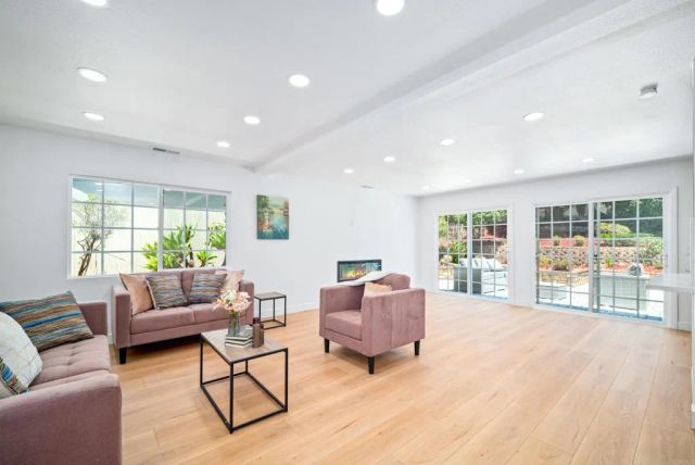7043 Bobhird Drive, San Diego, CA 92119