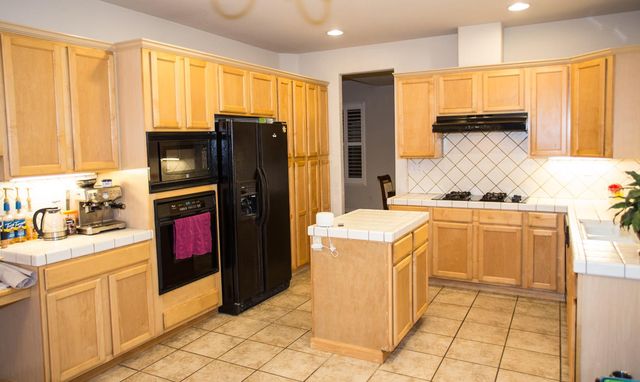 5136 Bessemer Way, Sacramento, CA 95835