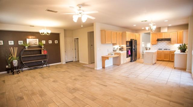 5136 Bessemer Way, Sacramento, CA 95835