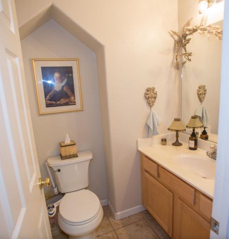 5136 Bessemer Way, Sacramento, CA 95835