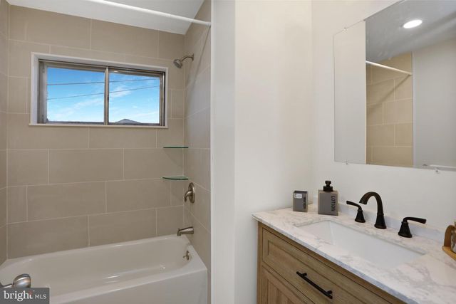 283 WARD AVE, Bordentown, NJ 08505