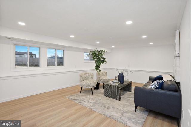 283 WARD AVE, Bordentown, NJ 08505