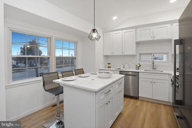 283 WARD AVE, Bordentown, NJ 08505