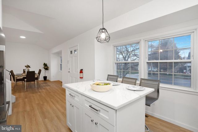 283 WARD AVE, Bordentown, NJ 08505