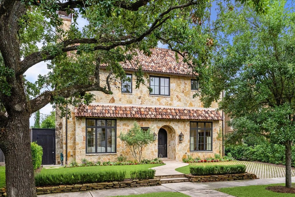1928 Dunstan Road, Houston, TX 77005