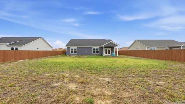 164 Turnberry, La Vernia, TX 78121