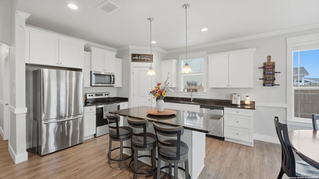 164 Turnberry, La Vernia, TX 78121