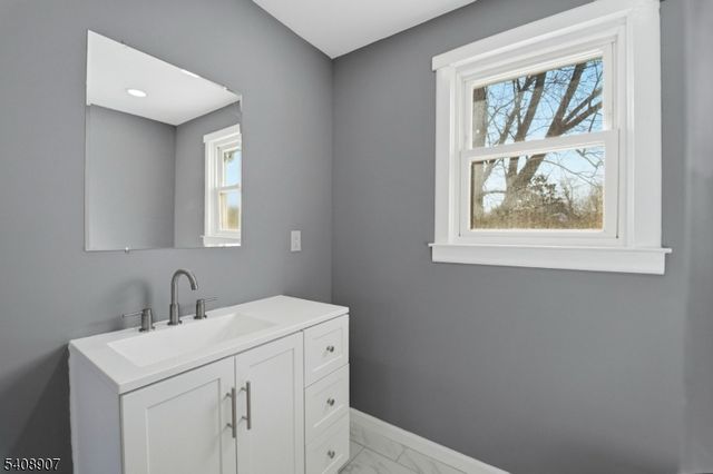 209 Vine St, Delanco Twp., NJ 08075