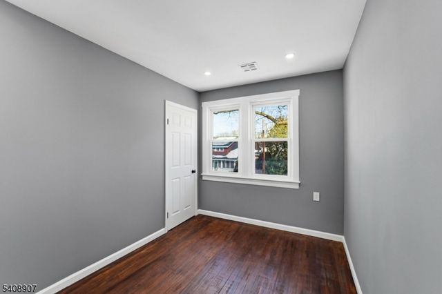 209 Vine St, Delanco Twp., NJ 08075