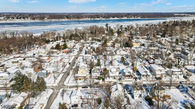 209 Vine St, Delanco Twp., NJ 08075