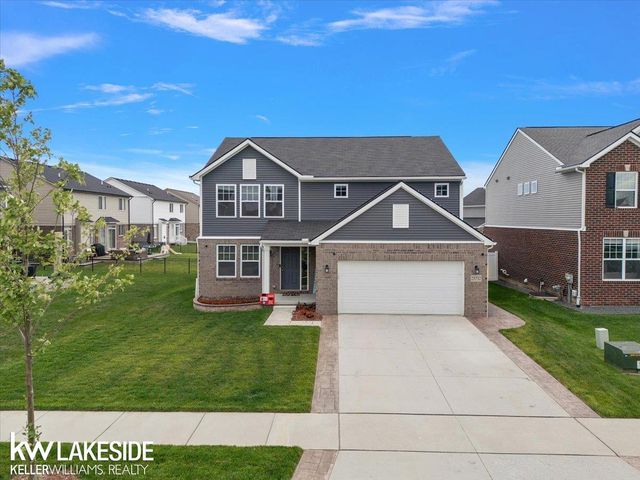 23732 Shadow Woods Avenue, Macomb Twp, MI 48042