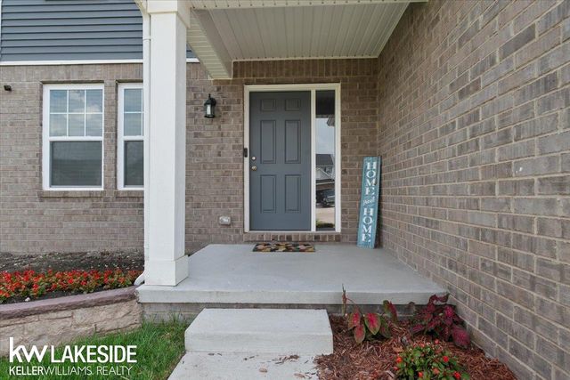 23732 Shadow Woods Avenue, Macomb Twp, MI 48042