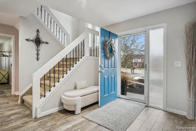 29690 Canterbury Court, Farmington Hills, MI 48331