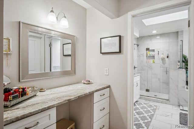 29690 Canterbury Court, Farmington Hills, MI 48331