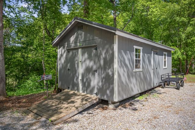 214 Boyd Creek Rd, Sparta, TN 38583