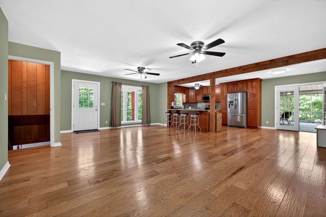 214 Boyd Creek Rd, Sparta, TN 38583