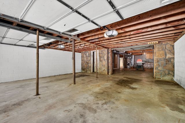 214 Boyd Creek Rd, Sparta, TN 38583