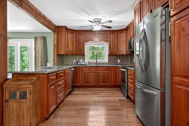 214 Boyd Creek Rd, Sparta, TN 38583