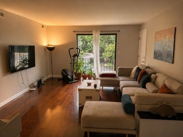 1725 S Washington Street 1725, Naperville, IL 60565
