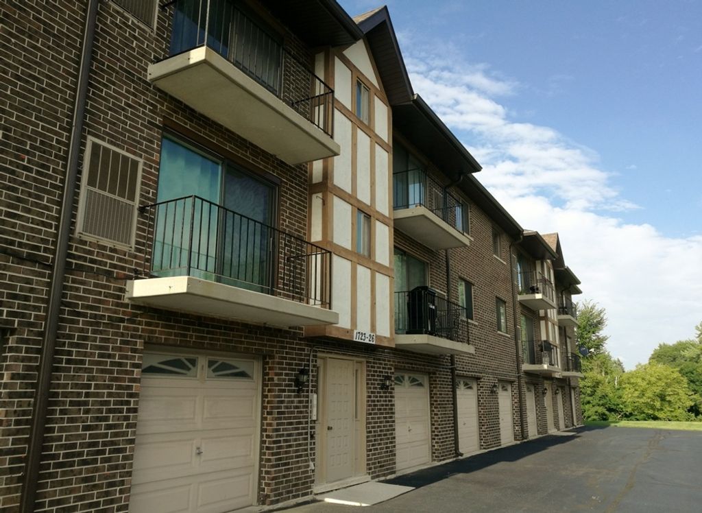 1725 S Washington Street 1725, Naperville, IL 60565