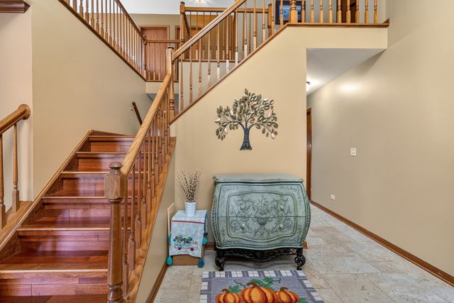 5205 Brookshire Estates Drive, Plainfield, IL 60586
