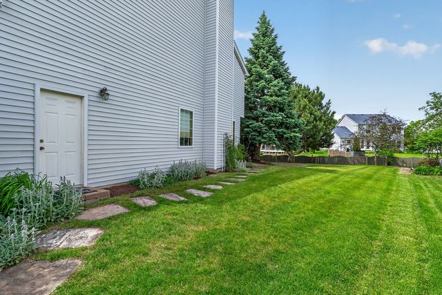 5205 Brookshire Estates Drive, Plainfield, IL 60586