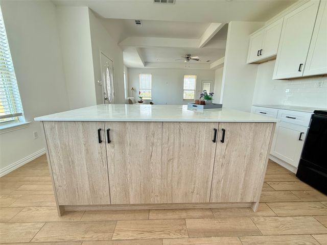 6078 County Road 302, Grandview, TX 76050