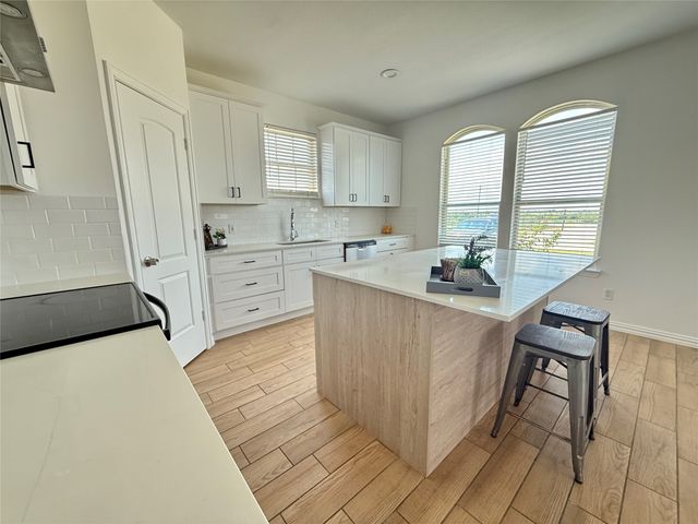 6078 County Road 302, Grandview, TX 76050