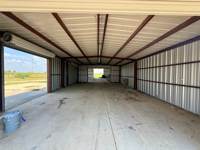 6078 County Road 302, Grandview, TX 76050