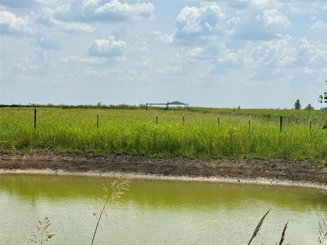 6078 County Road 302, Grandview, TX 76050
