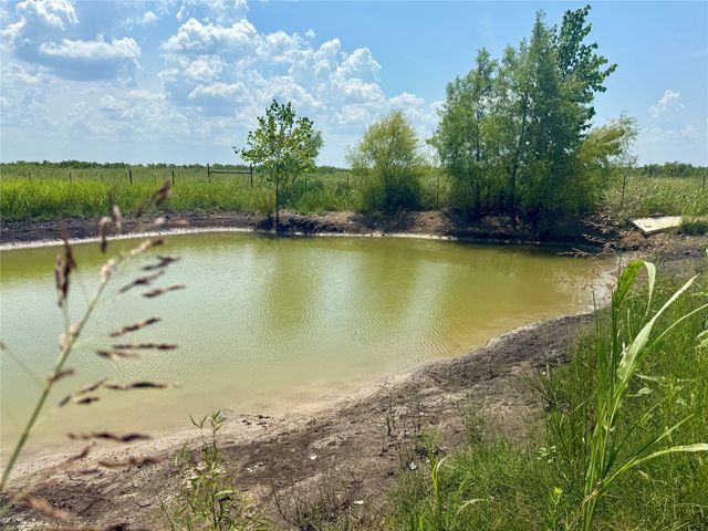 6078 County Road 302, Grandview, TX 76050