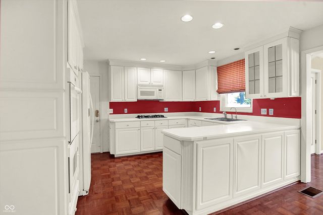 6361 Sunset Lane, Indianapolis, IN 46260