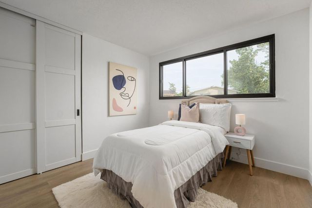 295 Edgewood Drive, Pacifica, CA 94044