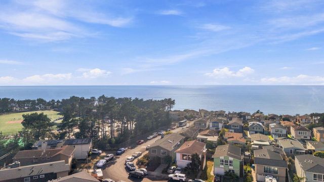 295 Edgewood Drive, Pacifica, CA 94044