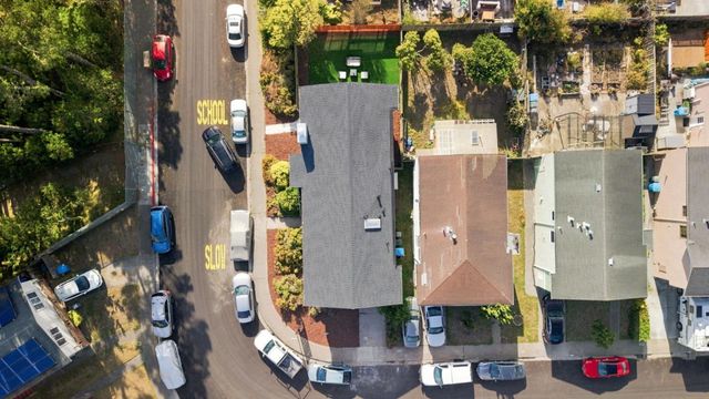 295 Edgewood Drive, Pacifica, CA 94044