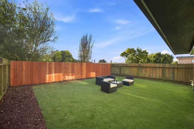 295 Edgewood Drive, Pacifica, CA 94044
