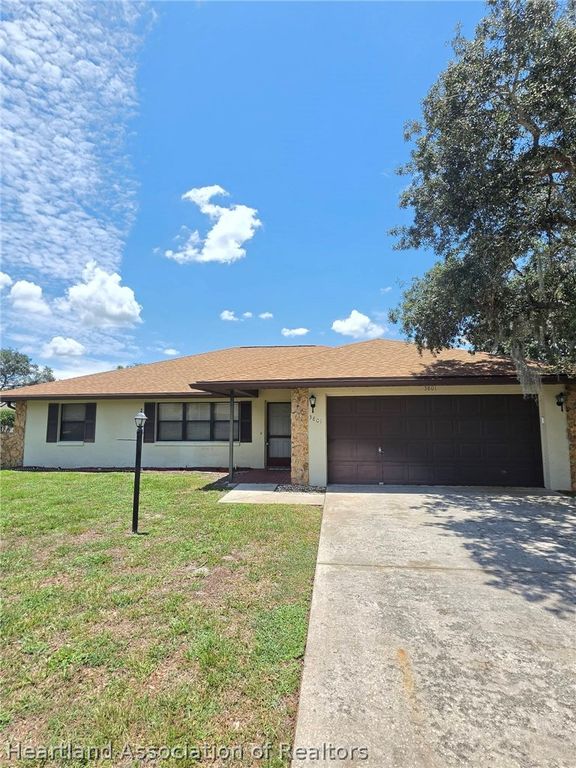 3801 Monza Drive, Sebring, FL 33872