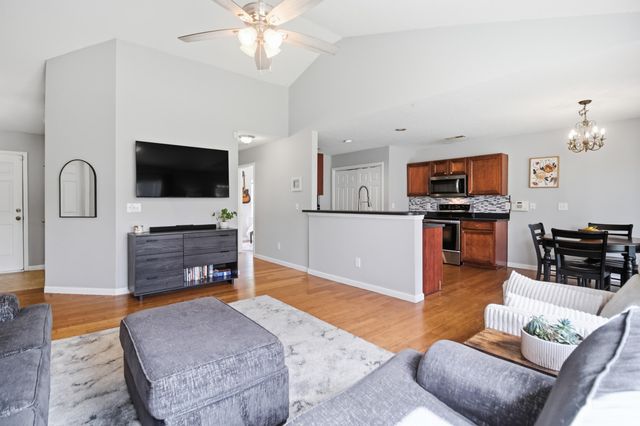 325 Slow Mill Drive, Goose Creek, SC 29445