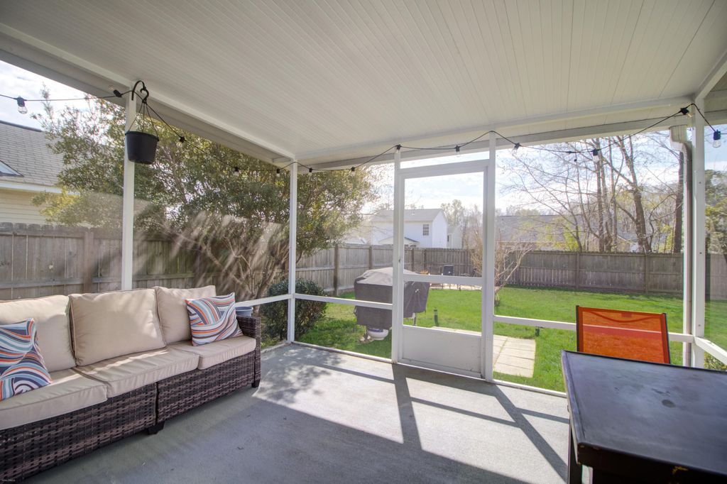 Image 15 of property listing at 325 Slow Mill Drive, Goose Creek, SC 29445