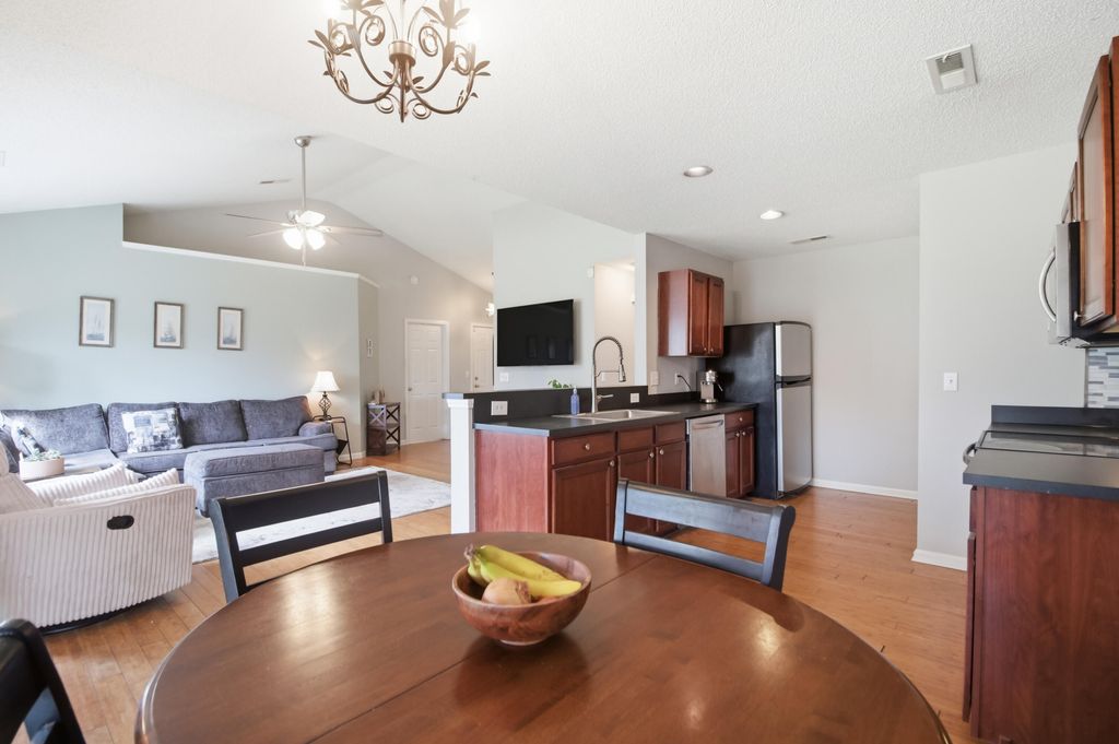 Image 6 of property listing at 325 Slow Mill Drive, Goose Creek, SC 29445