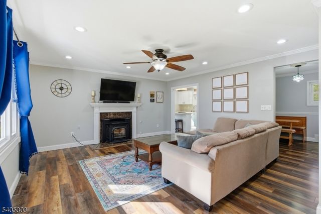 920 W Walnut Dr, Stillwater Twp., NJ 07860