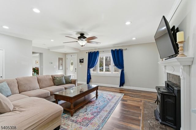 920 W Walnut Dr, Stillwater Twp., NJ 07860