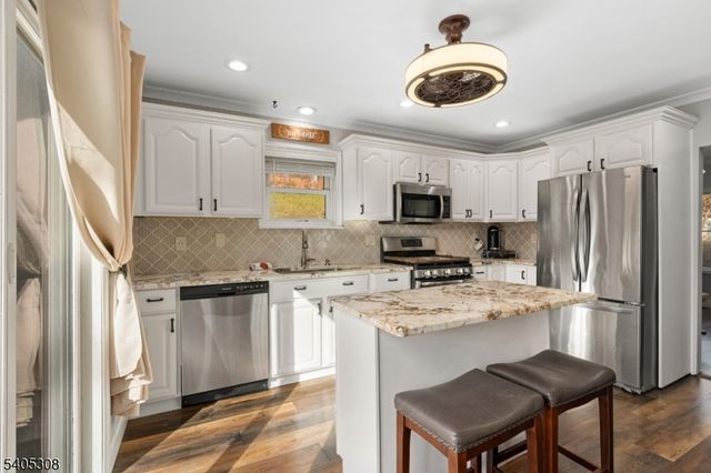 920 W Walnut Dr, Stillwater Twp., NJ 07860