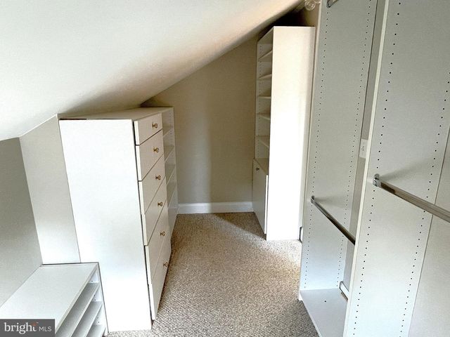 2809 N UNDERWOOD ST, Arlington, VA 22213