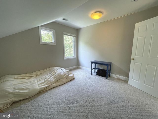 2809 N UNDERWOOD ST, Arlington, VA 22213