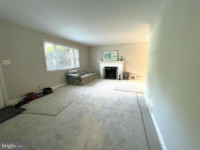 2809 N UNDERWOOD ST, Arlington, VA 22213