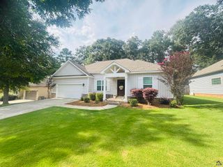 105 New Hope Drive, Perry, GA 31088