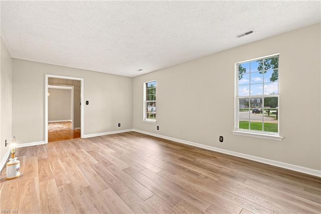 9 Sea Cove CT, Hampton, VA 23669