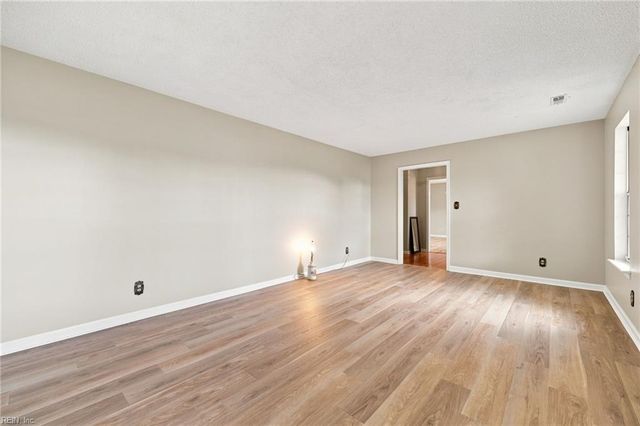 9 Sea Cove CT, Hampton, VA 23669