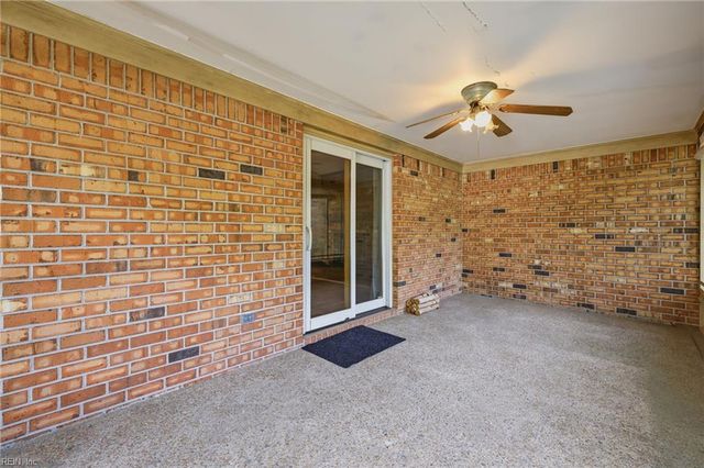 9 Sea Cove CT, Hampton, VA 23669